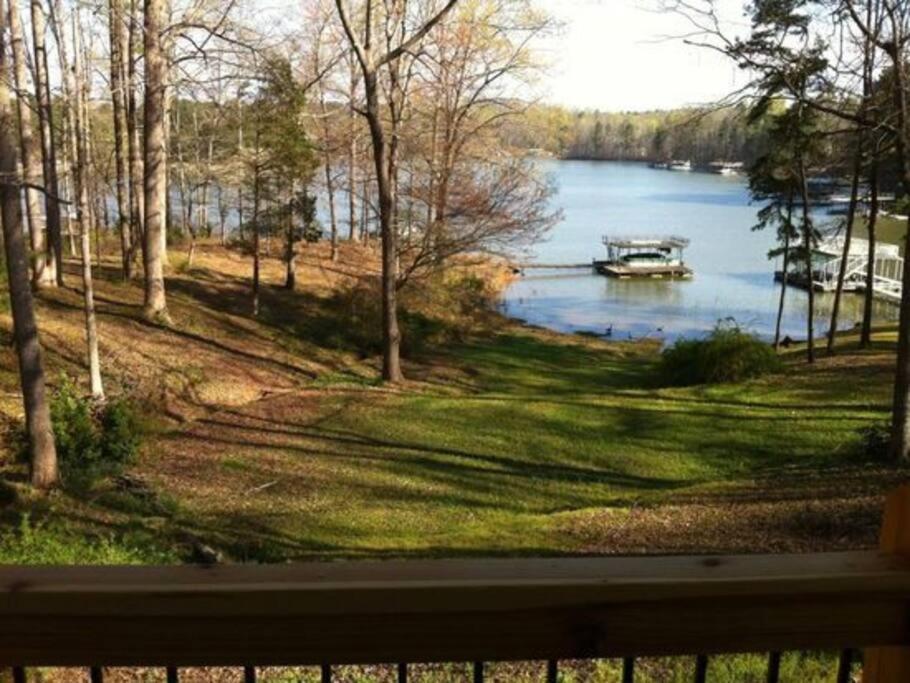 Cozy, Lake Lanier Property With Amazing Views Villa Dawsonville Eksteriør billede