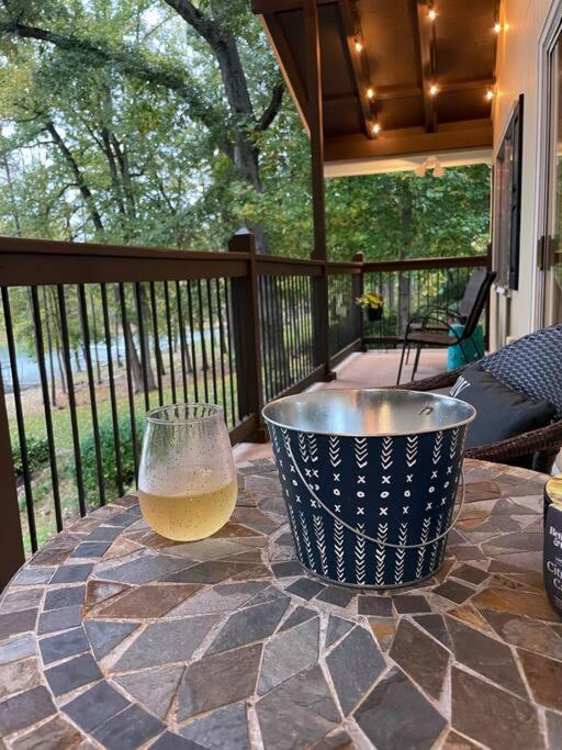 Cozy, Lake Lanier Property With Amazing Views Villa Dawsonville Eksteriør billede