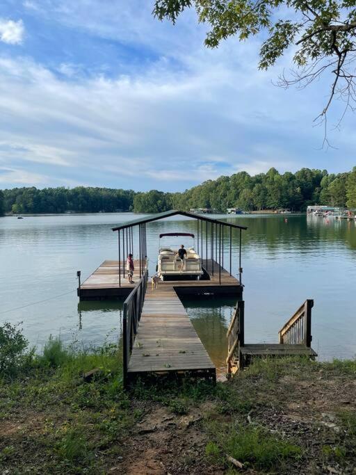 Cozy, Lake Lanier Property With Amazing Views Villa Dawsonville Eksteriør billede